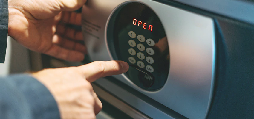 Cash Safe Openers in West Rancho Dominguez, California