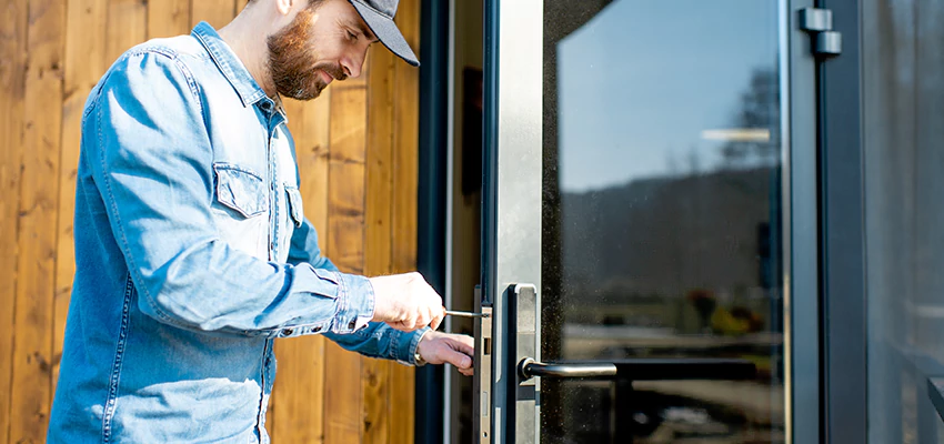 Frameless Glass Storefront Door Locks Replacement in West Rancho Dominguez, CA