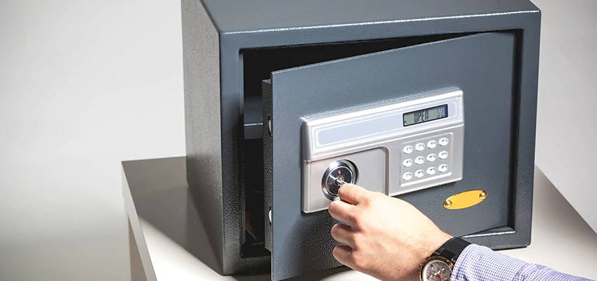 Jewelry Safe Unlocking Service in West Rancho Dominguez, California