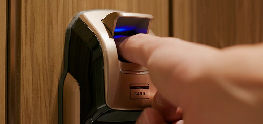 Locksmith Company For Window Lock Installation in West Rancho Dominguez, California