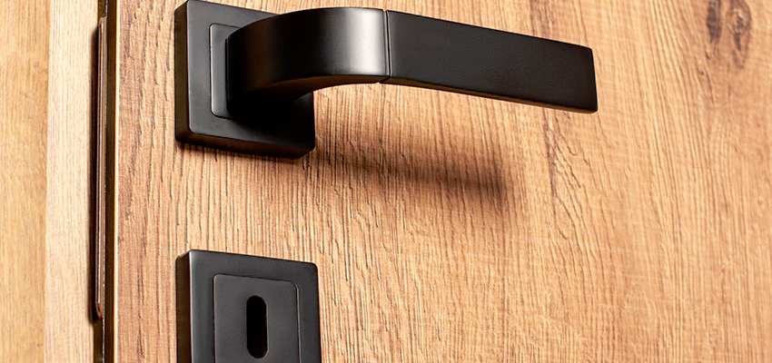 Weekend Lockout Assistance Troubleshooting in West Rancho Dominguez, California